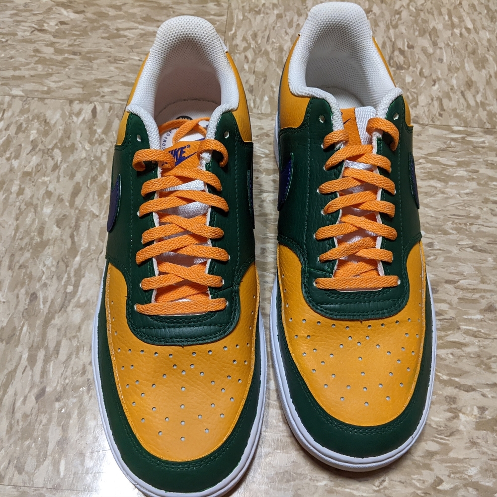 Custom Nike shoes 10.5